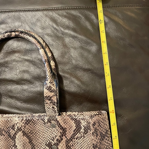 🎉HOSTPICK🎉NWOT Mossimo Snakeskin Bag SEE BOOTIES - Picture 10 of 10